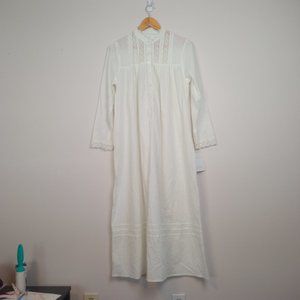 NWT EILEEN WEST WOMEN'S WHITE LONG SLEEVE NIGHTGOWN